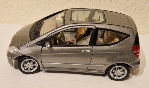Maisto modellauto 18 - maisto,